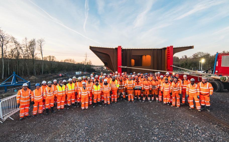 On the HS2 project, successful launching by Eiffage Métal teams