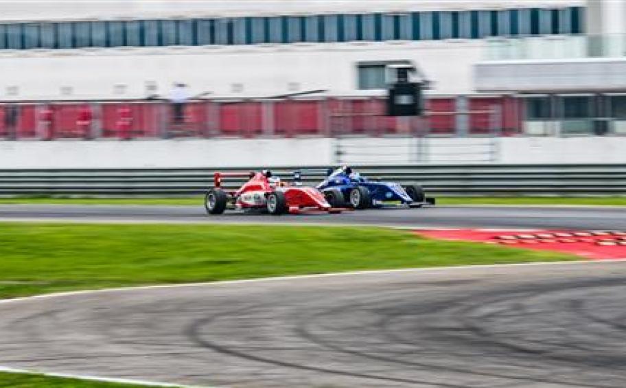 Contrat de construction du nouveau circuit urbain de F1 de Madrid, pour un montant de 83,2 millions d’euros