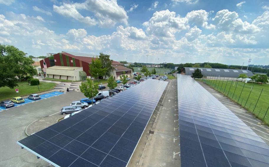 Eiffage Énergie Systèmes installs two photovoltaic shading systems for SEY 78 in Poissy (78)
