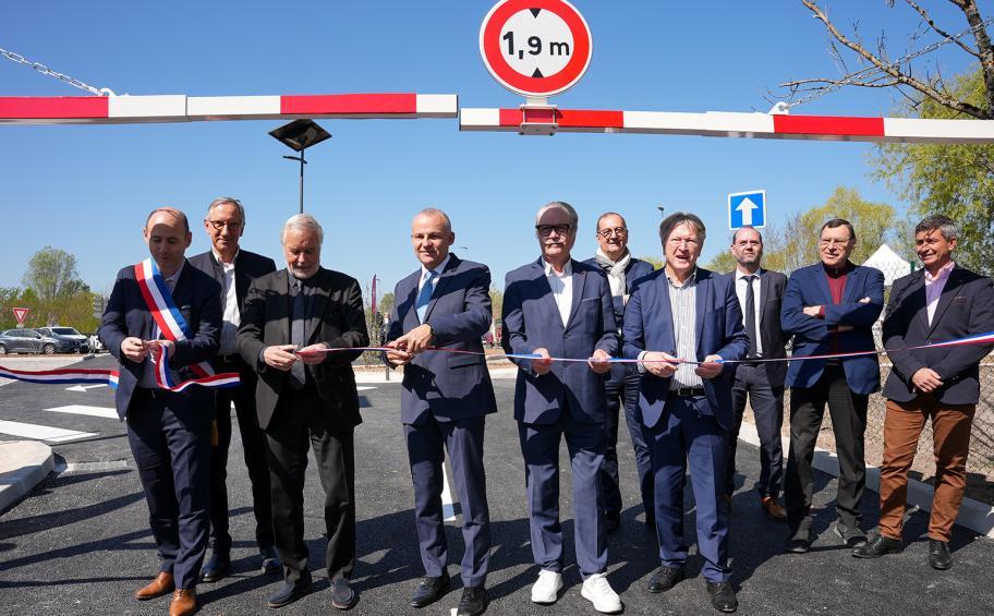 APRR inaugure une nouvelle aire de covoiturage près de Dijon pour renforcer le développement des mobilités durables