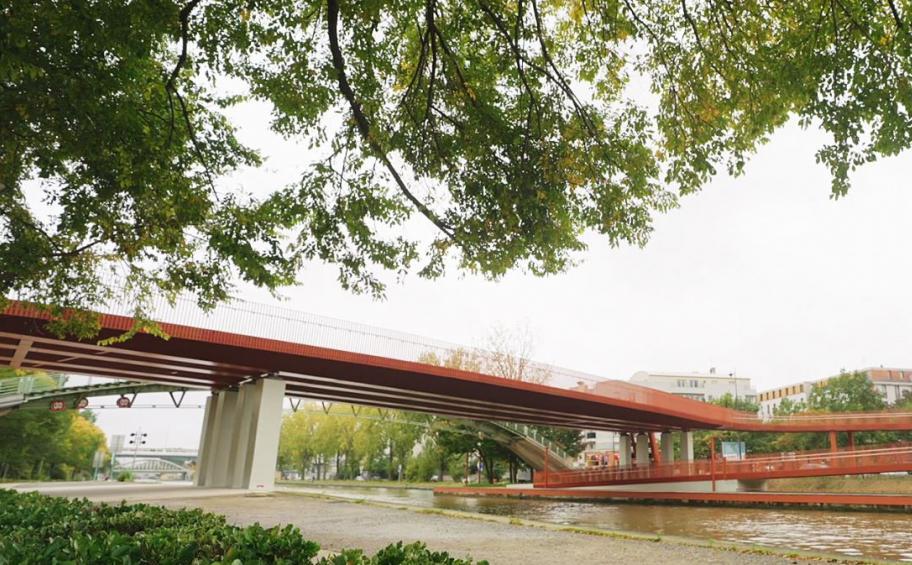 Eiffage Métal has renovated the Lucie-Bréard footbridge in Saint-Denis (93)