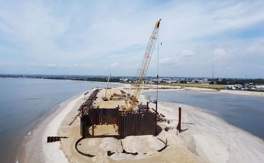In the Republic of the Congo, Eiffage Génie Civil is continuing work on the Port Autonome of Pointe-Noire.