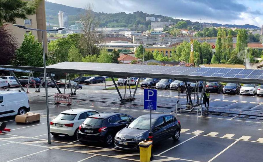 Un hôpital à l’énergie solaire au Portugal