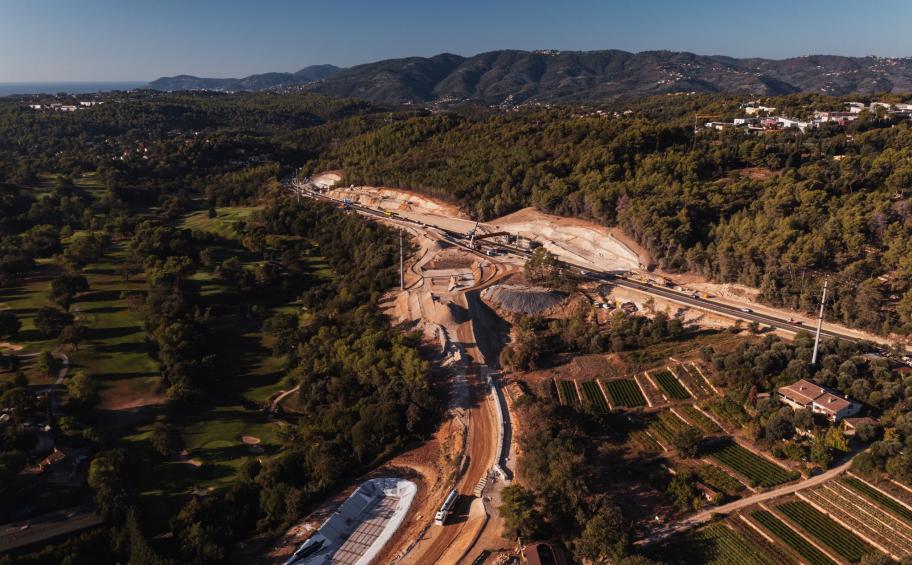 Dans les Alpes-Maritimes, Eiffage Génie Civil a livré le lot 1 de l’échangeur de la Paoute