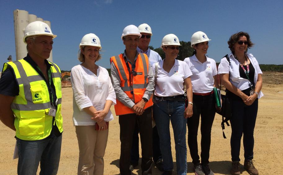 La secrétaire d’État, Barbara Pompili, en visite officielle sur le chantier d’Ariane 6