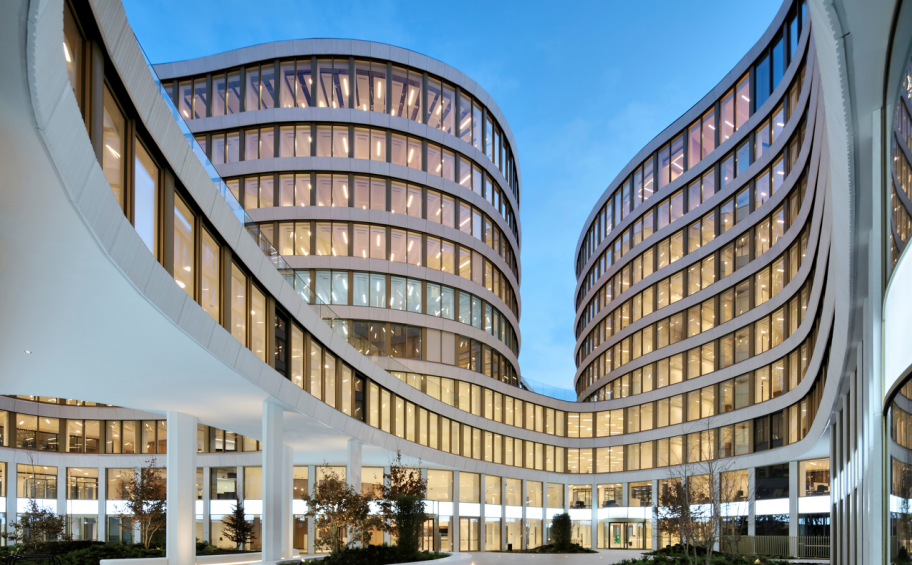 Le nouveau siège social de BNP Paribas Fortis a remporté le Belfa Facility Public Award, un prix attribué chaque année aux projets les plus innovants