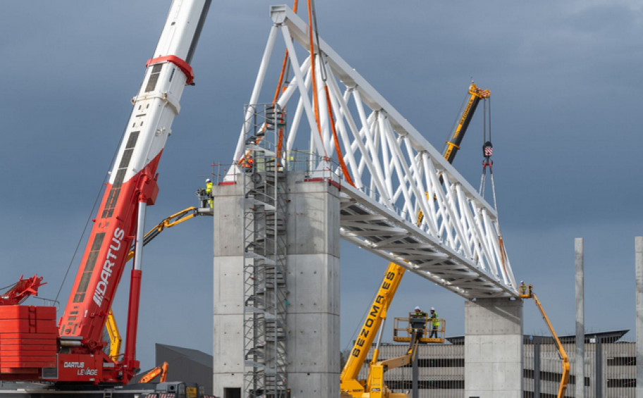 Construction d’un nouvel hangar pour les avions Falcon et Rafale confiée par Dassault Aviation à Eiffage Construction