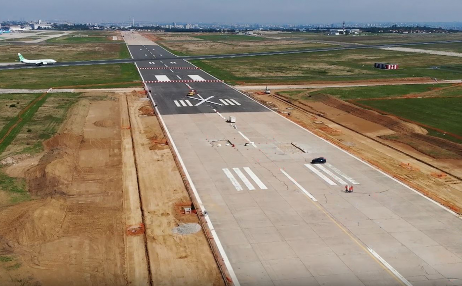 GTE et Roland rénovent la piste 2 de l'aéroport Paris-Orly