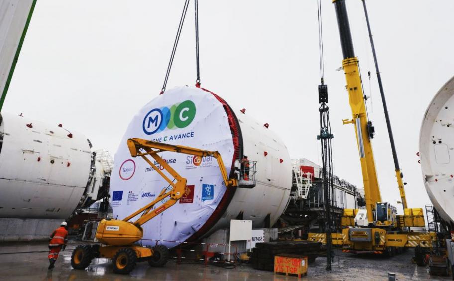 Discover the behind-the-scenes video of the refurbishment of the Jeanne-Marvig tunnel boring machine