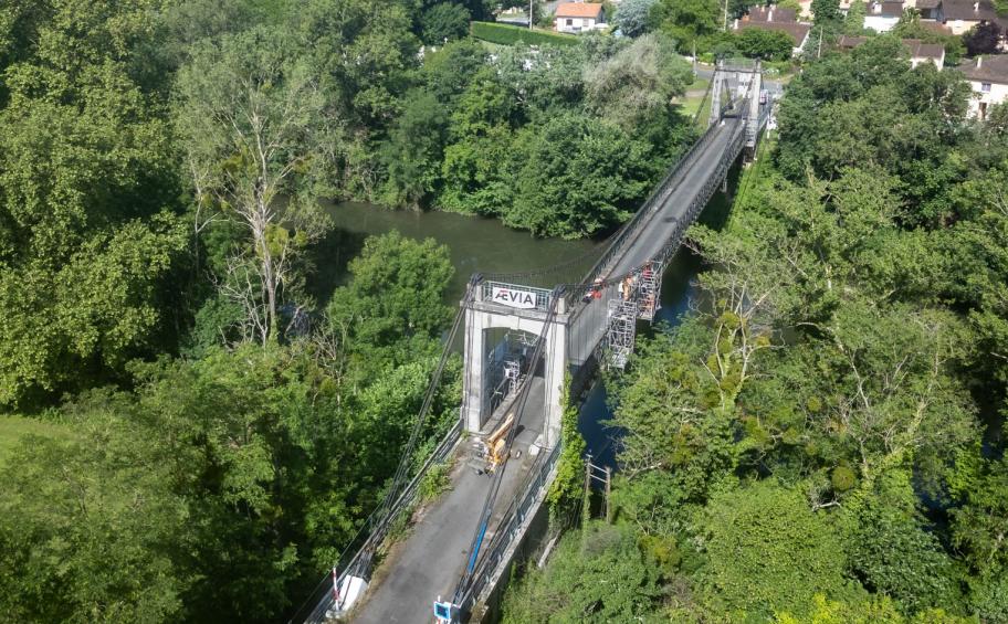 Ævia completes the securing of the suspension bridge in Viterbe (81)