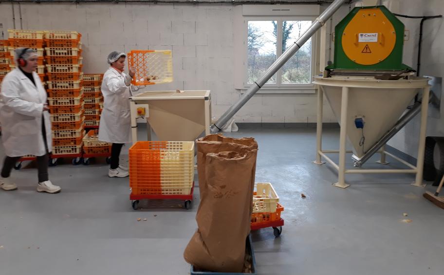 Eiffage Foundation:  a retired employee supporting bread recycling and professional integration for women in the Pas-de-Calais region