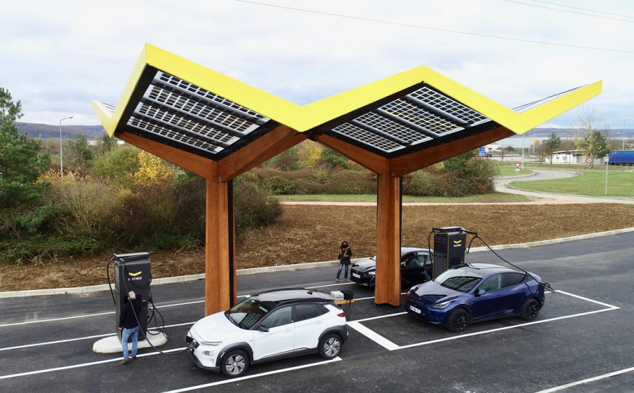Électromobilité : APRR booste ses points de charge ultra-rapides