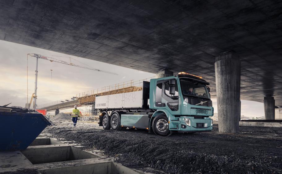 Eiffage se dote de deux premiers engins électriques de chantier Volvo pour les travaux du Grand Paris Express