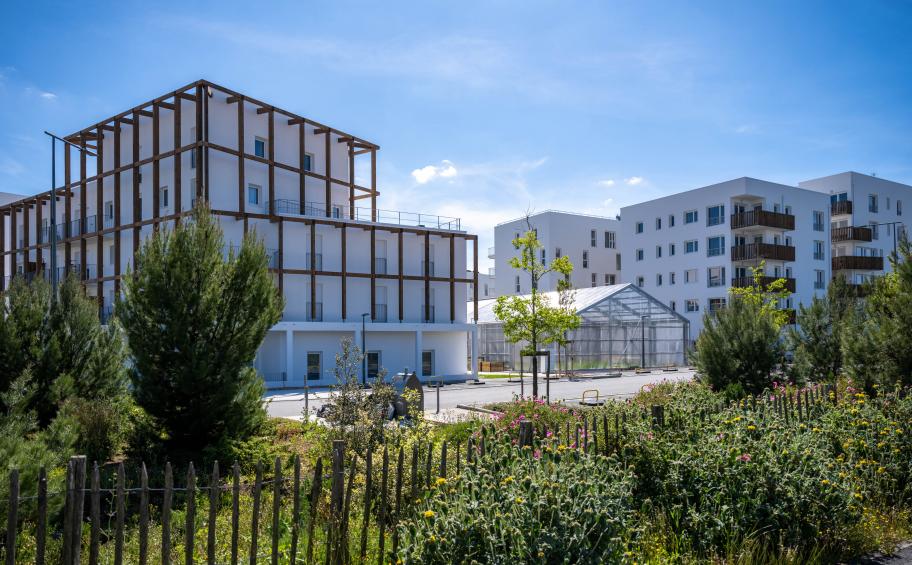 Livraison de la résidence Echô à Lagord (17), démonstrateur des expertises d’Eiffage Immobilier et d'Eiffage Construction en termes de développement durable